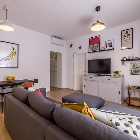 Zoe & Masa's Place Daire