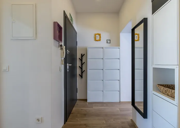 Zoe & Masa's Place * Split