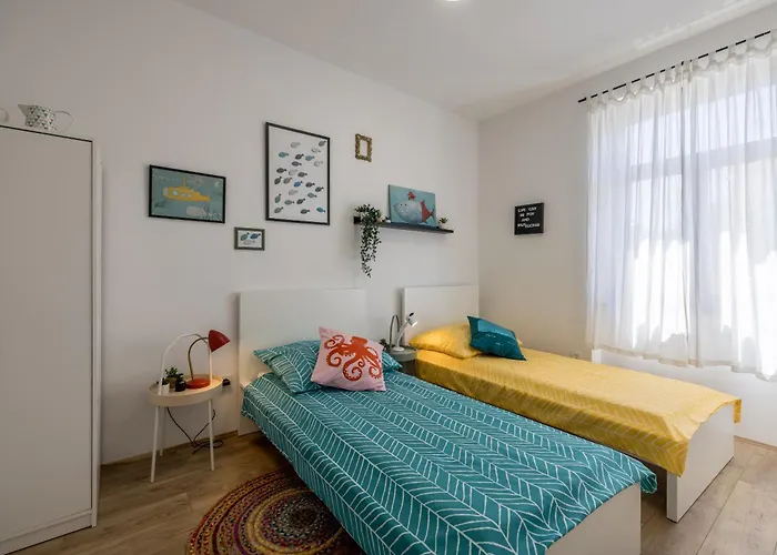 Zoe & Masa's Place